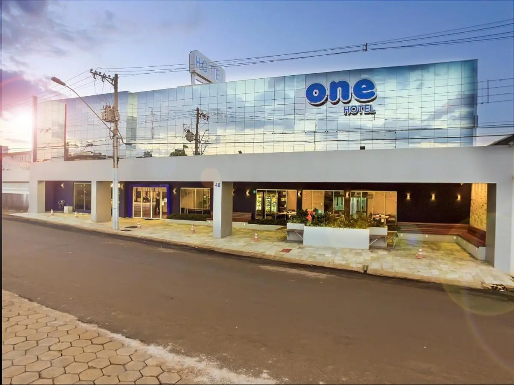ONE HOTEL