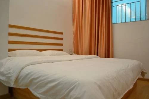 Emerald Holiday Hotel