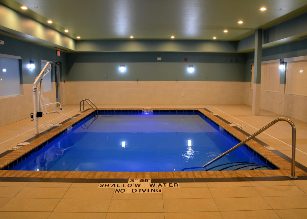 Holiday Inn Express & Suites - Pittsburgh - Monroeville by IHG