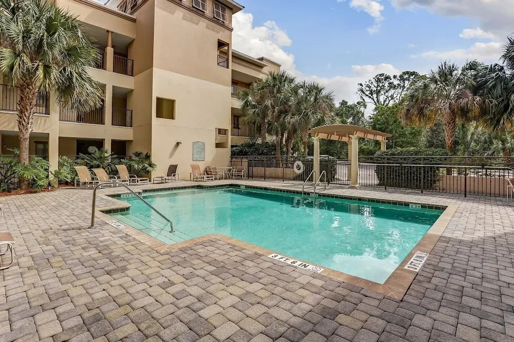 Dog-Friendly Home in the Tennis Villas w/Free WiFi, Shared Pool, Central AC
