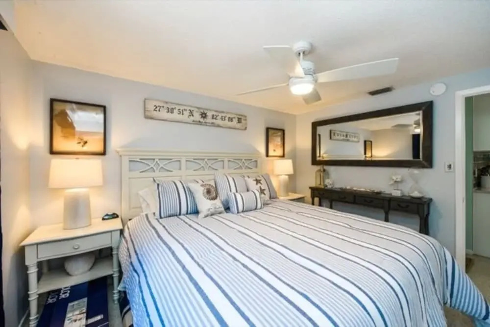 3706 Gulf Dr 2 Bedroom Home by RedAwning