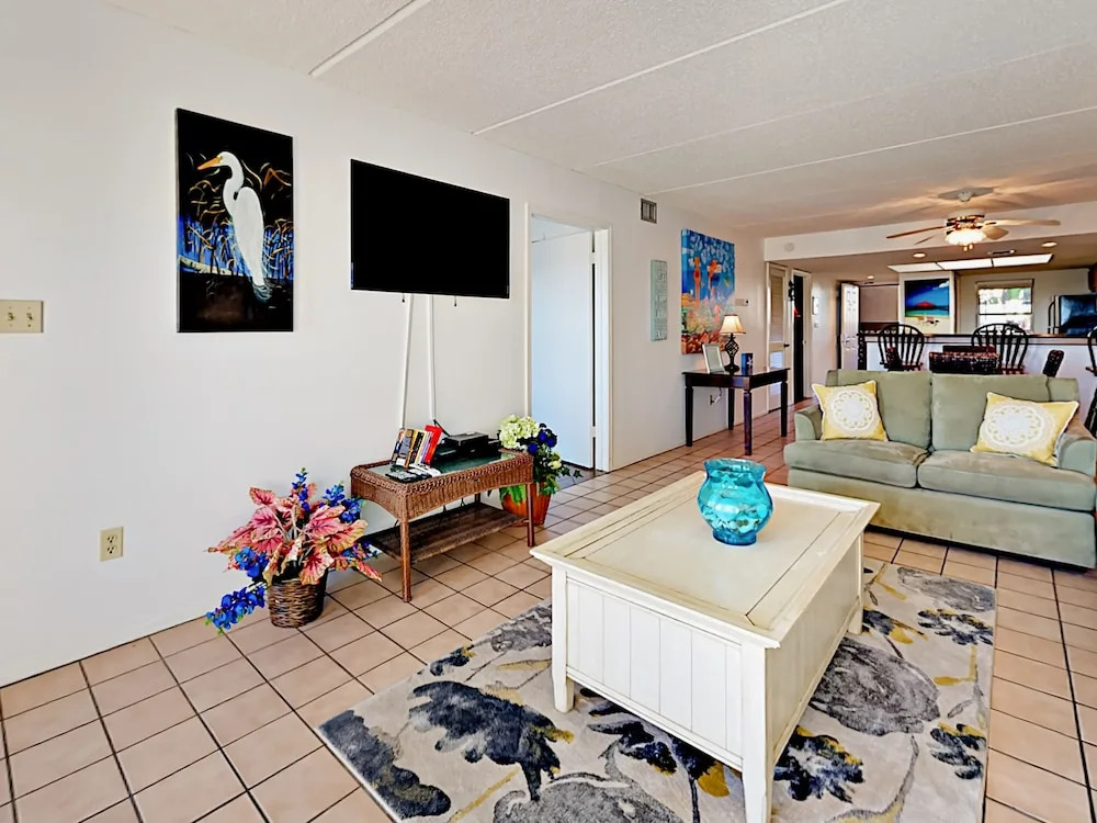 4400 Gulf Blvd Condo Unit 108