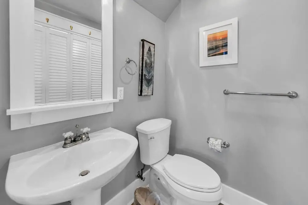 Crystal Village, Unit 20A