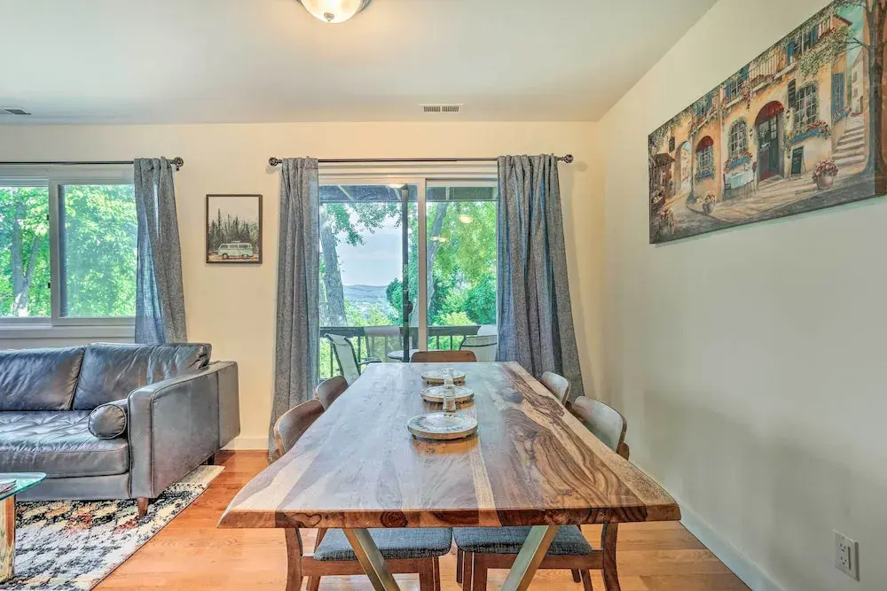 Sun-lit Vernon Condo < 2 Mi to Ski Resort!