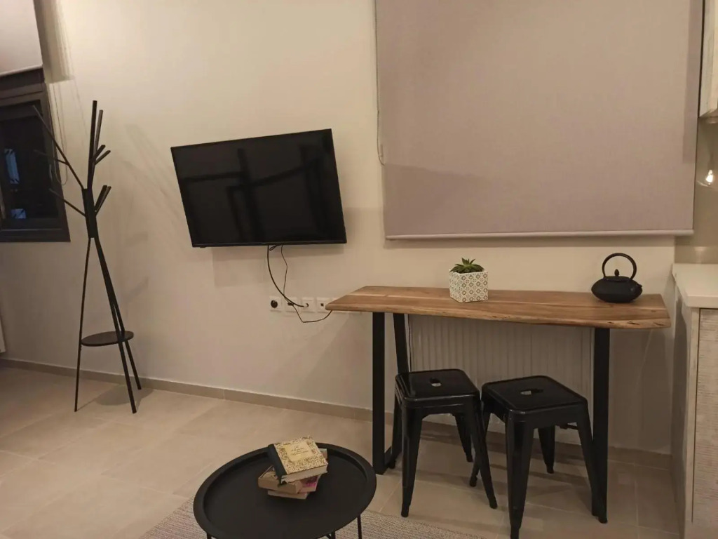 Stylish Ground Floor Maisonette