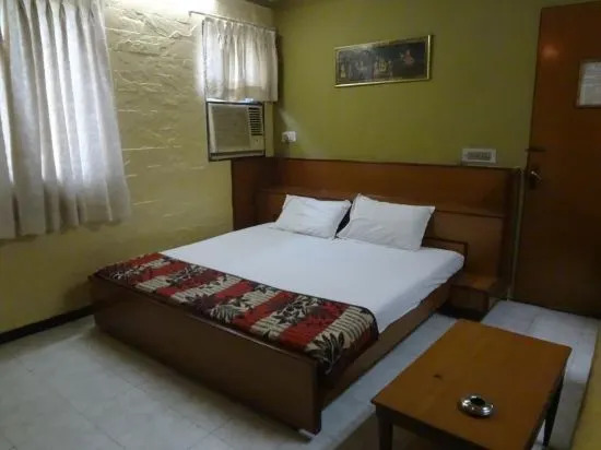 Hotel Happy Home