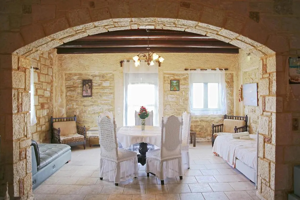 Irene Stone Villa - Private Pool - Sleeps 6