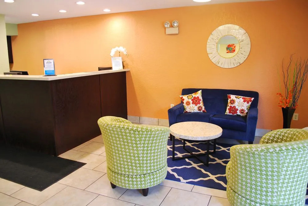 Clarion Pointe Jasper