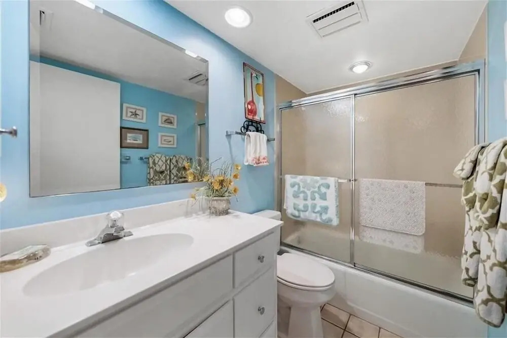 Sea Oats 115 2 Bedroom Home by RedAwning