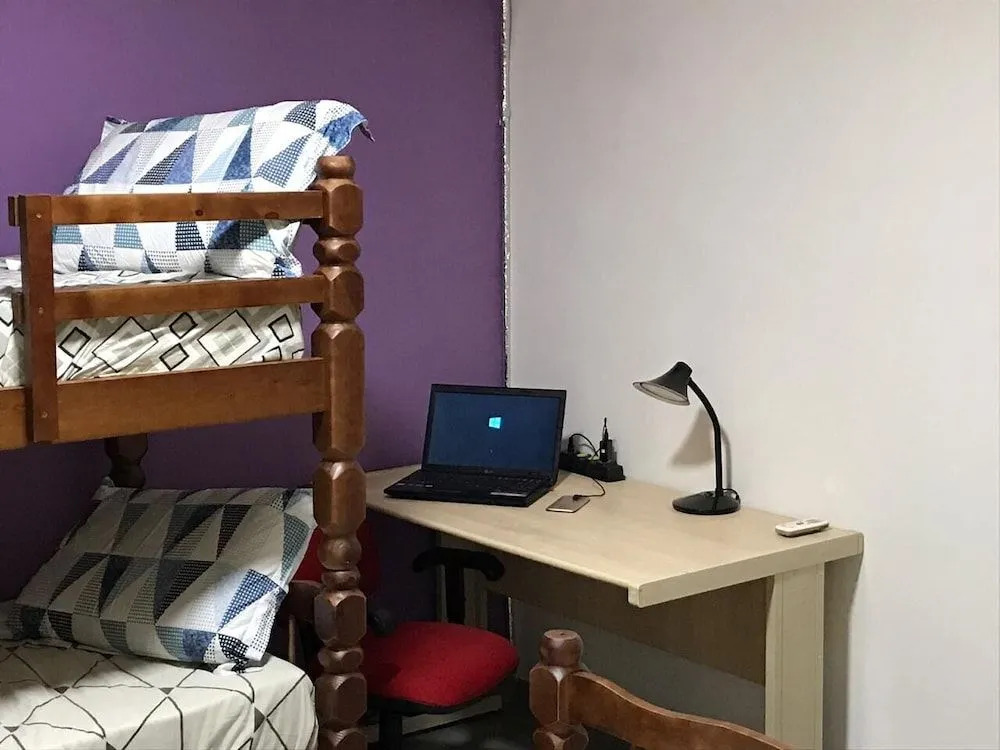 COACHHOSTEL7