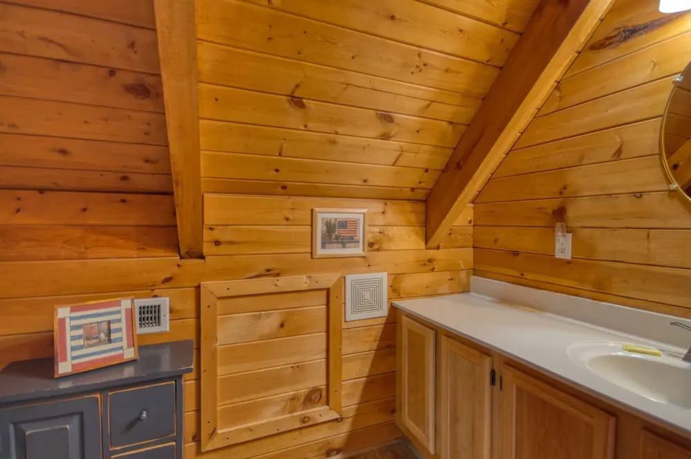 American Dream 142 - One Bedroom Cabin