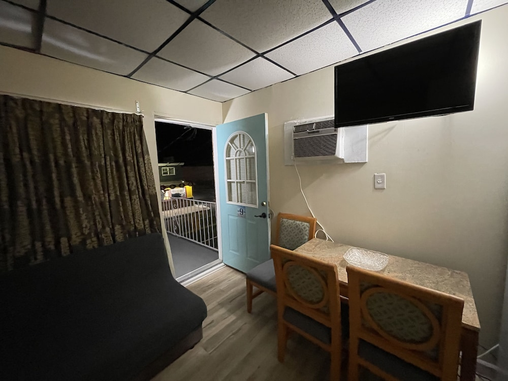 Searay Motel