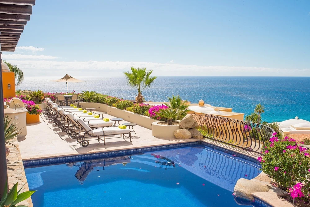 Large 7 Bedroom Home That Fits 18 W/ocean Views at Villa las Flores