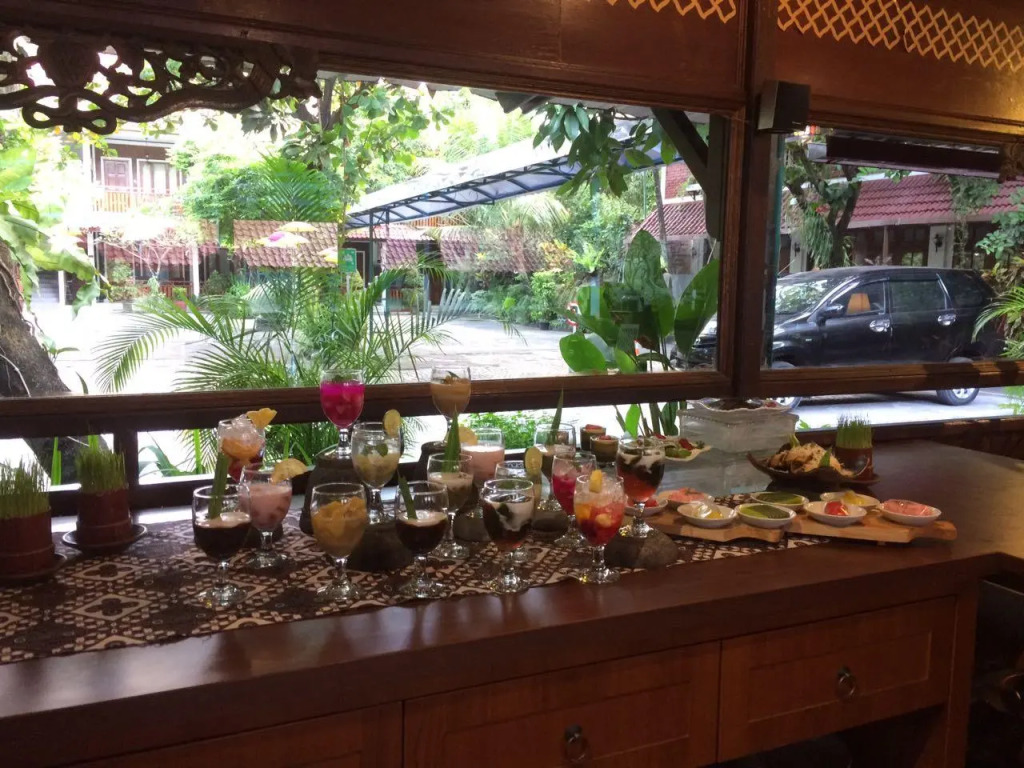 Paku Mas Hotel
