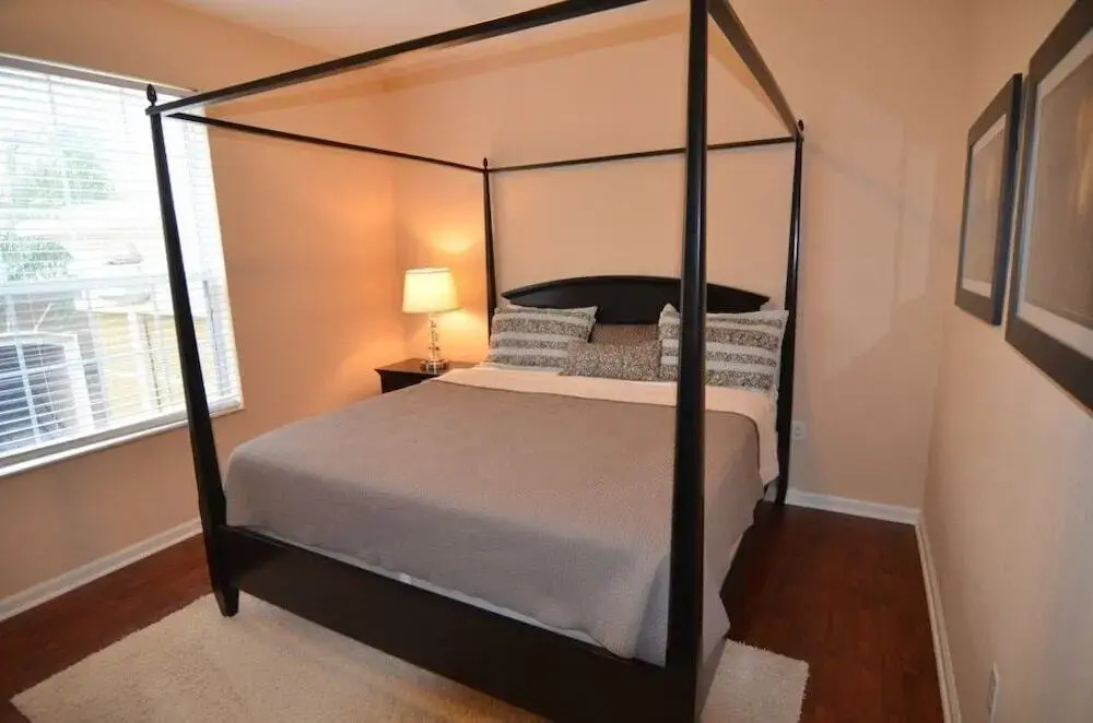 3 Br Condo Sleeps 7