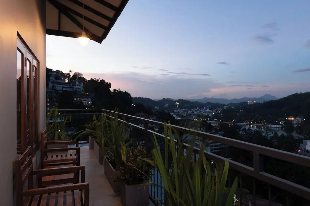 Oak Ray Sky Terrace