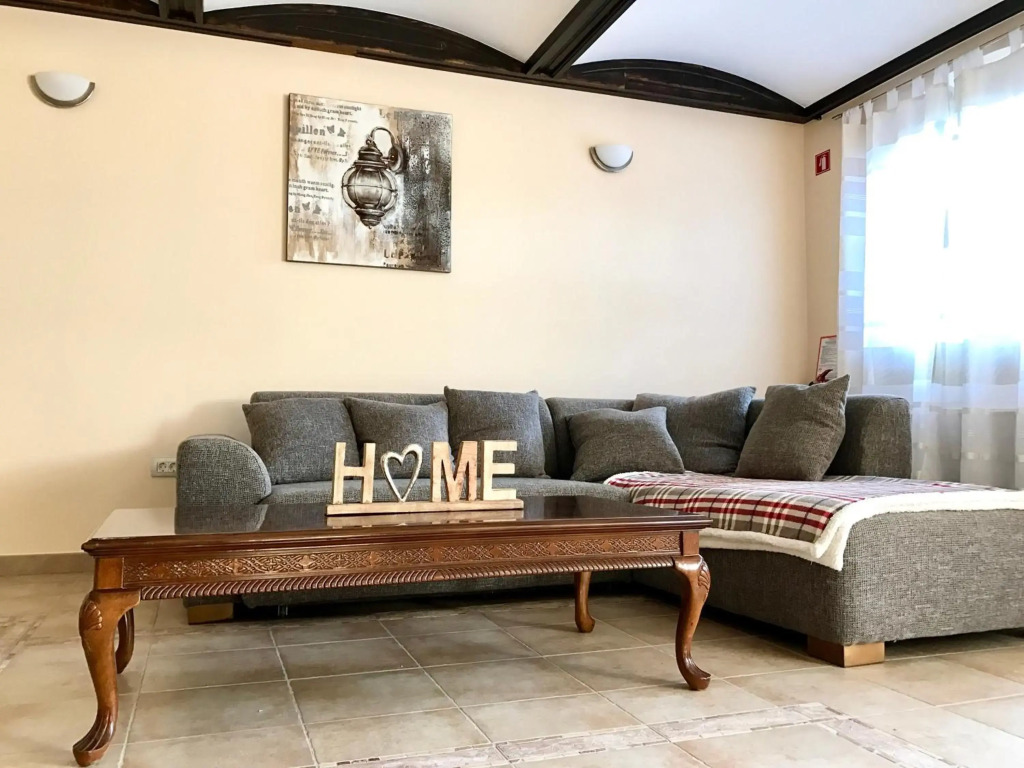 Bled Home