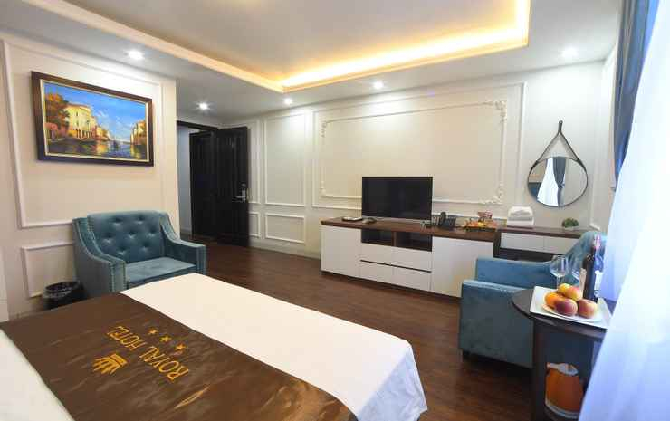 Royal Hotel II