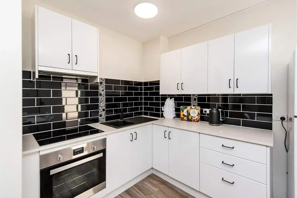 Stylish Apartment in Leafy South Perth
