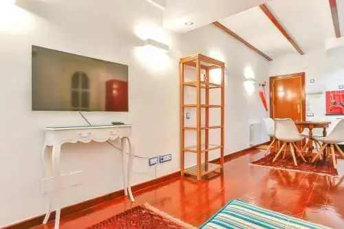 Ghat Apartments Montroig