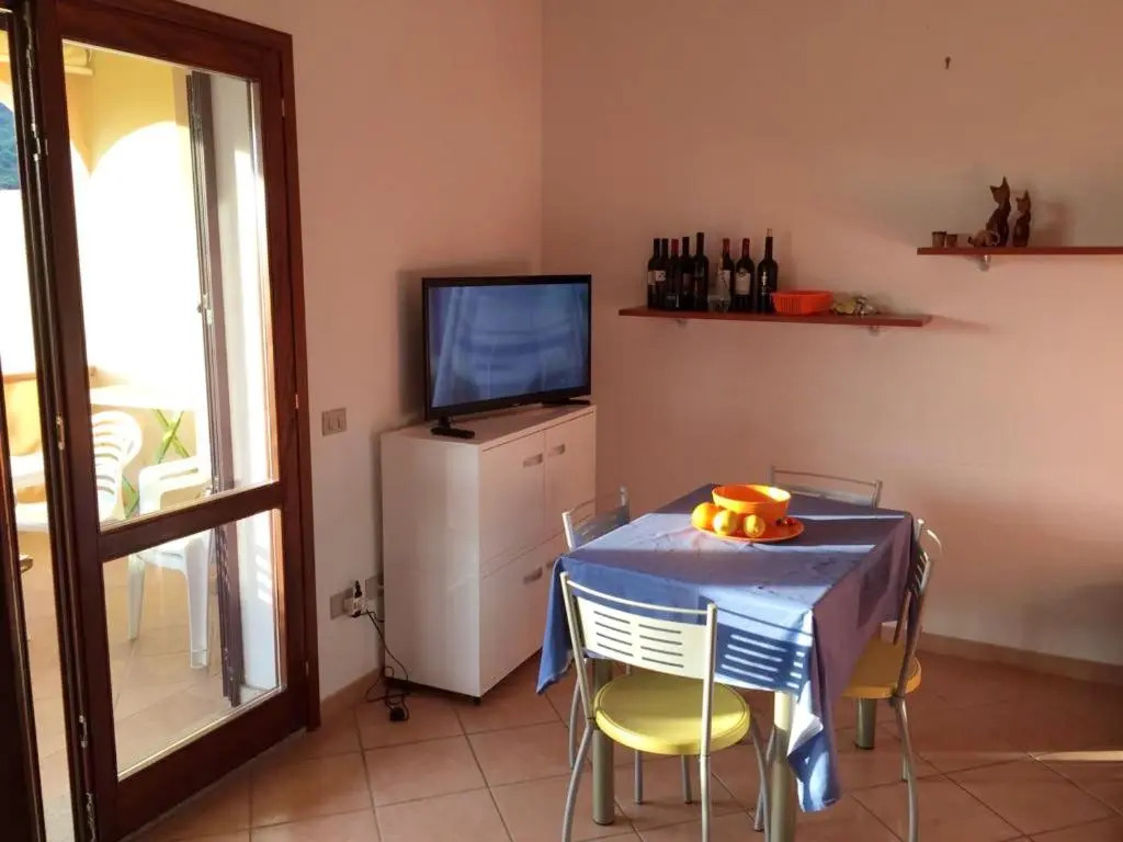 Apartment with 3 bedrooms in San Teodoro with wonderful mountain view furnished terrace and WiFi 4 km from the beach