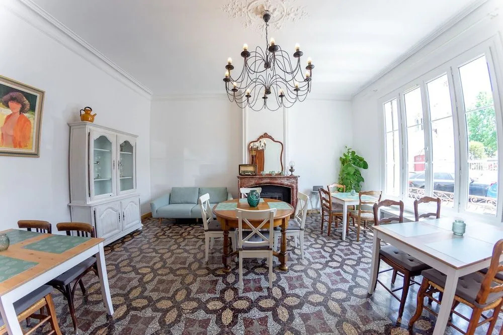 Entre Midi - Maison dHôtes - B&B