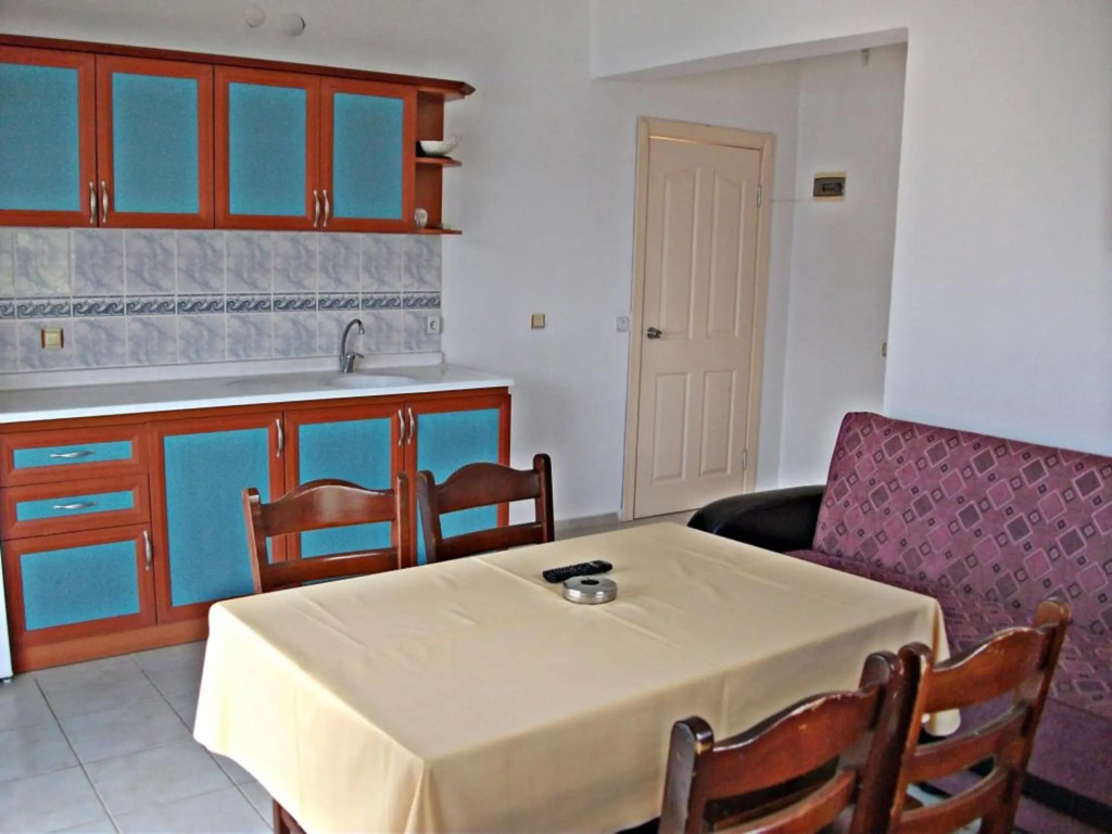 Flora Saadet Hotel