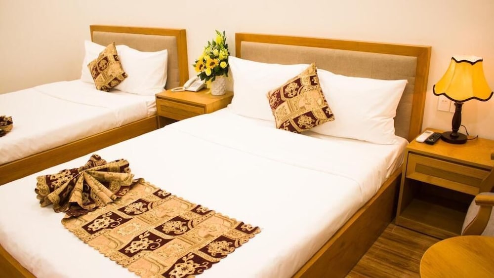 Hoài Thương Hotel
