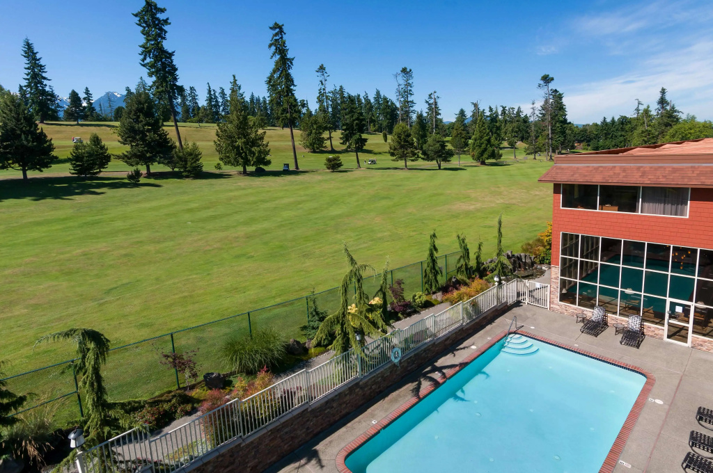 Olympic Lodge by Ayres