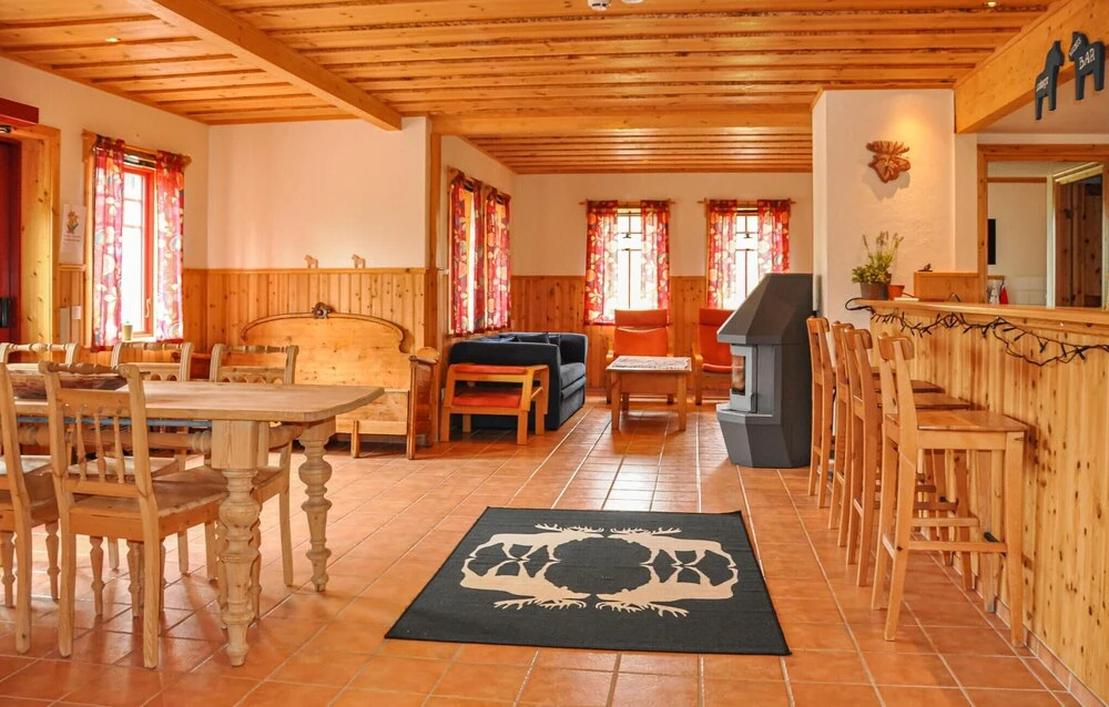 4 Bedroom Stunning Home In Särna
