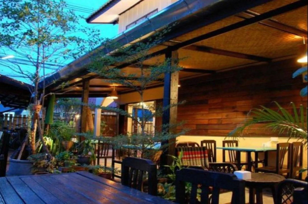 The Outside Inn