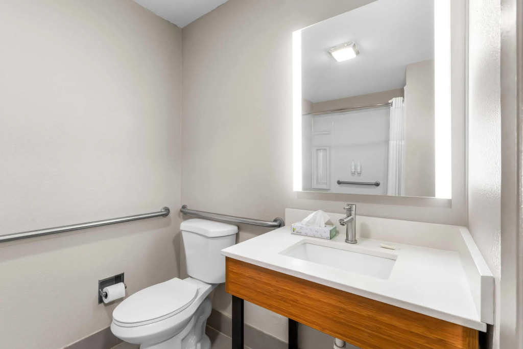 Days Inn & Suites by Wyndham Ridgeland