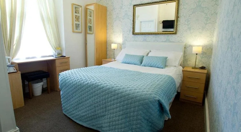 The Clovelly Hotel