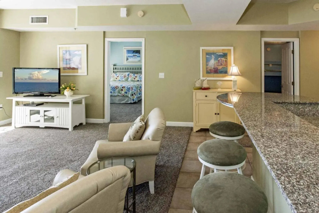 1214 Shores of Panama