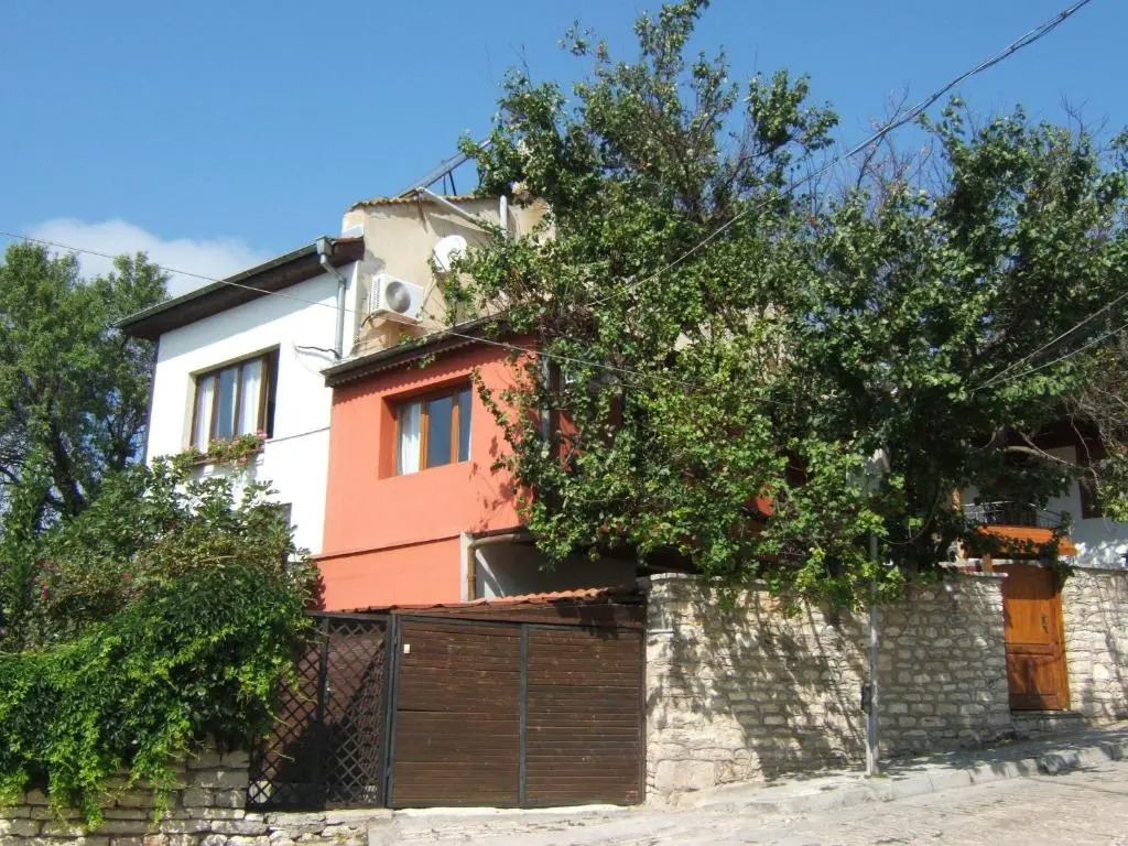Reginas Guesthouse