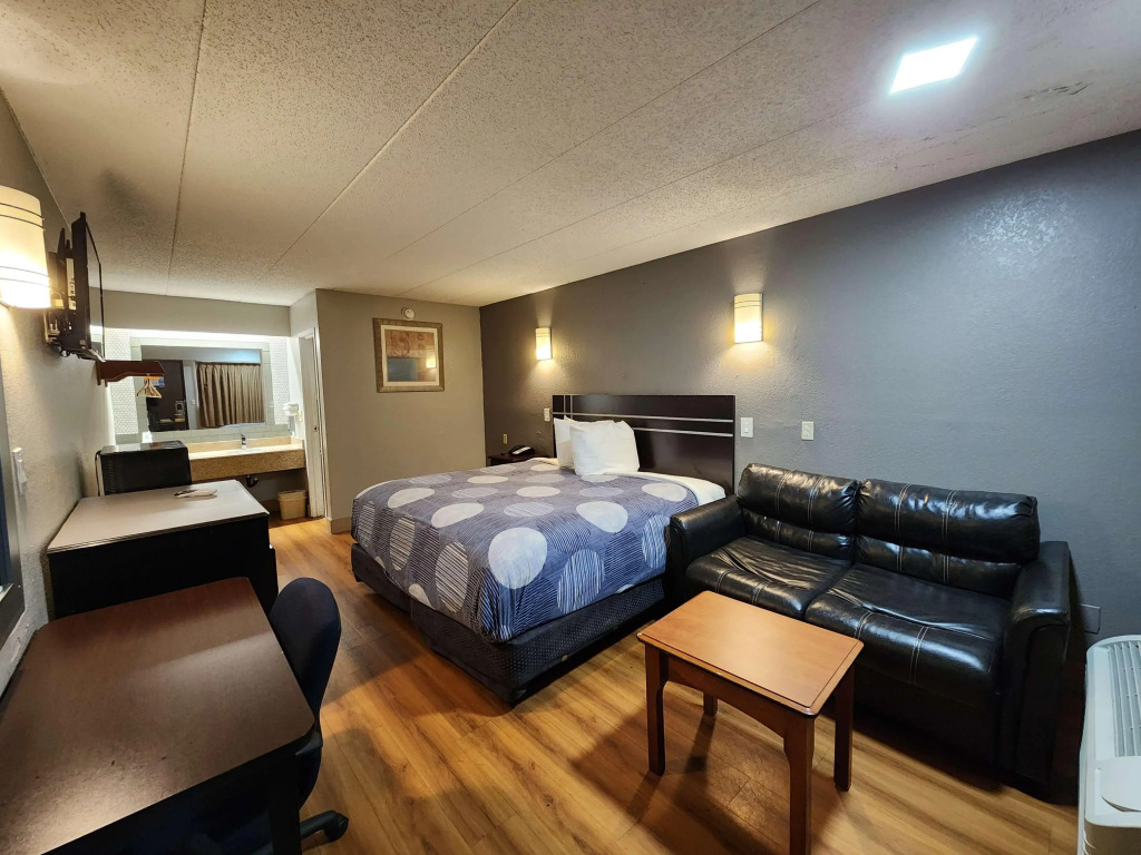 Americas Best Value Inn and Suites Little Rock