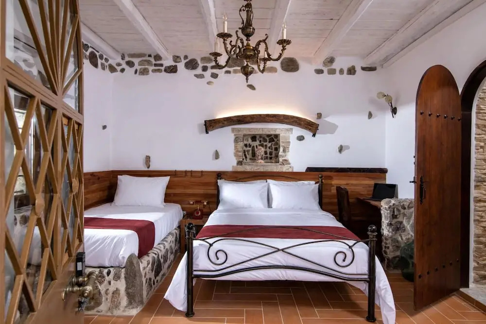Giannios Traditional Superior Suite by Estia