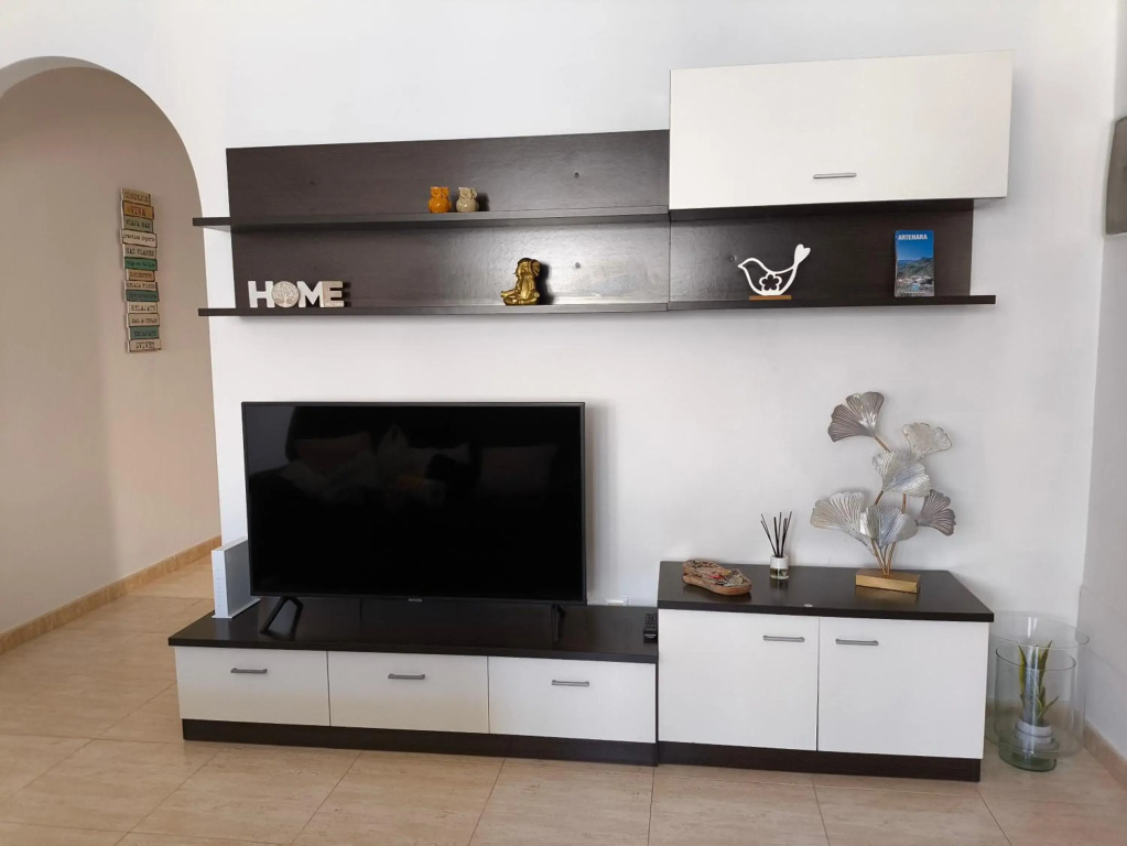 AR Home - 3 bedroom apartment in Telde