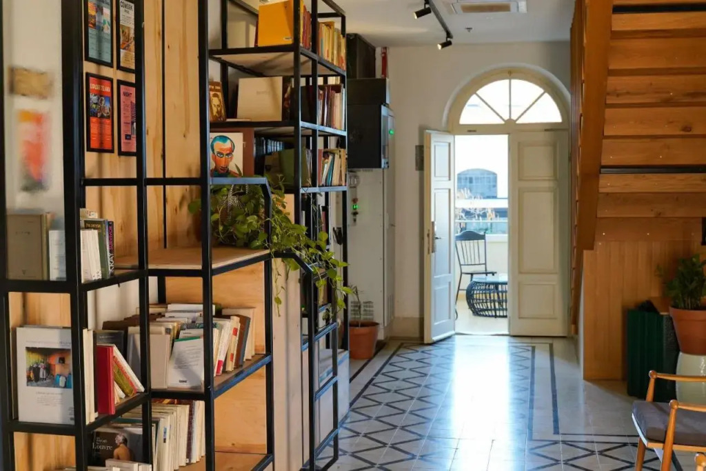 THE GUTMAN TLV - Neve Tzedek