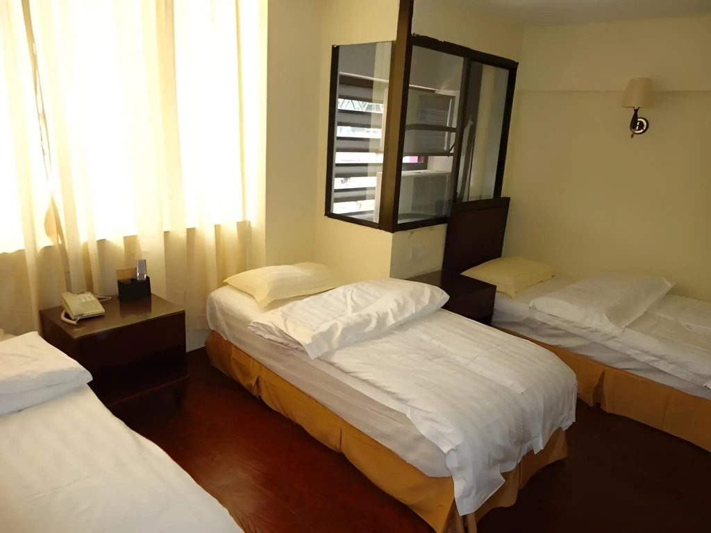 Aditya Hotel