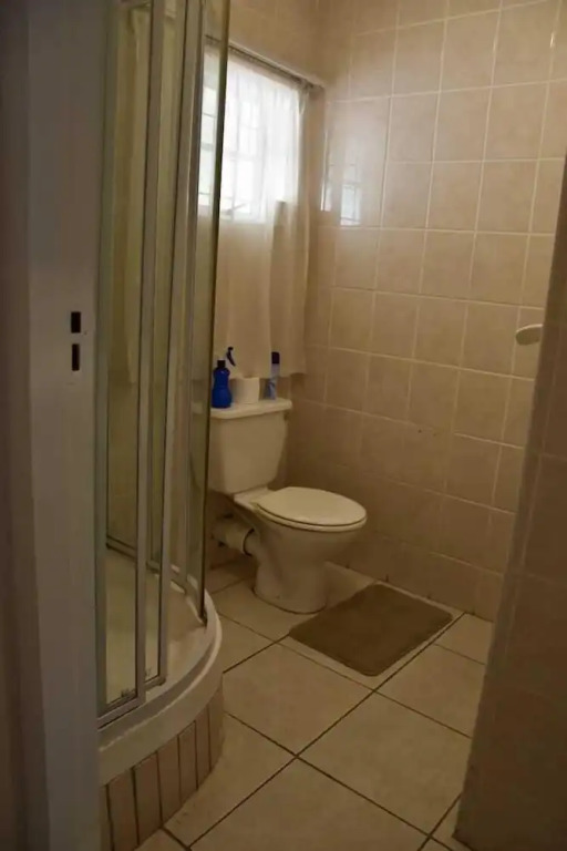 34onlincoln Guesthouse
