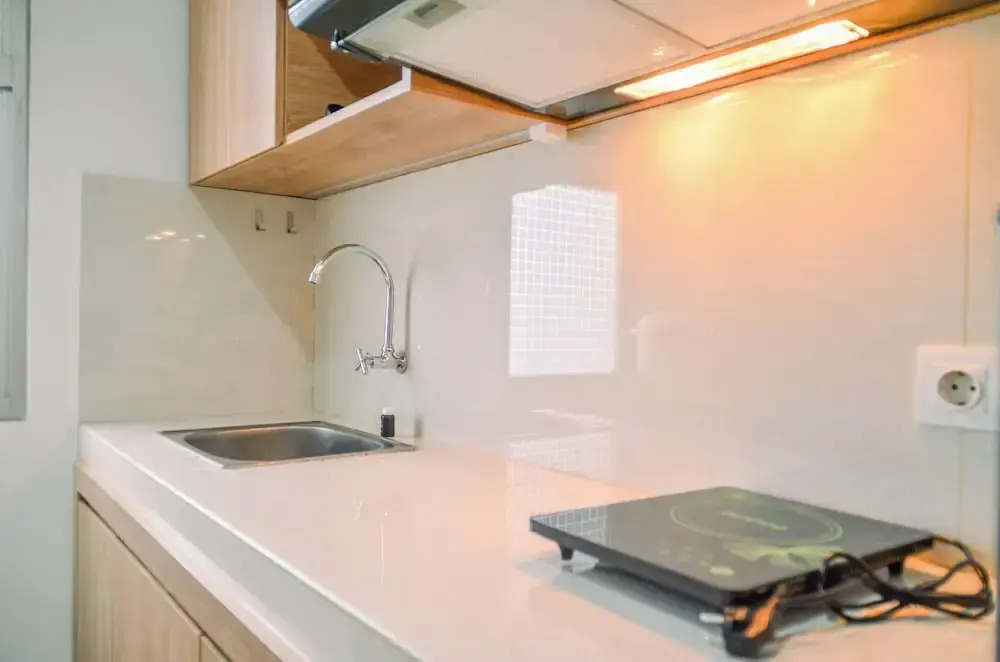 Chic and Cozy 2BR Apartment at Springwood Residence