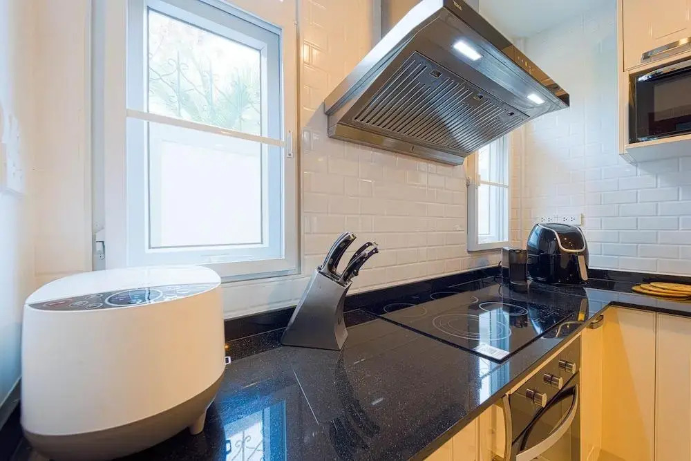 5 Bedroom Pool Villa In City Center- Bv1