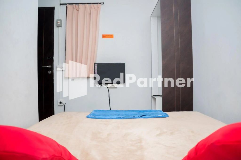 Hotel C18 at Cibaduyut Mitra RedDoorz