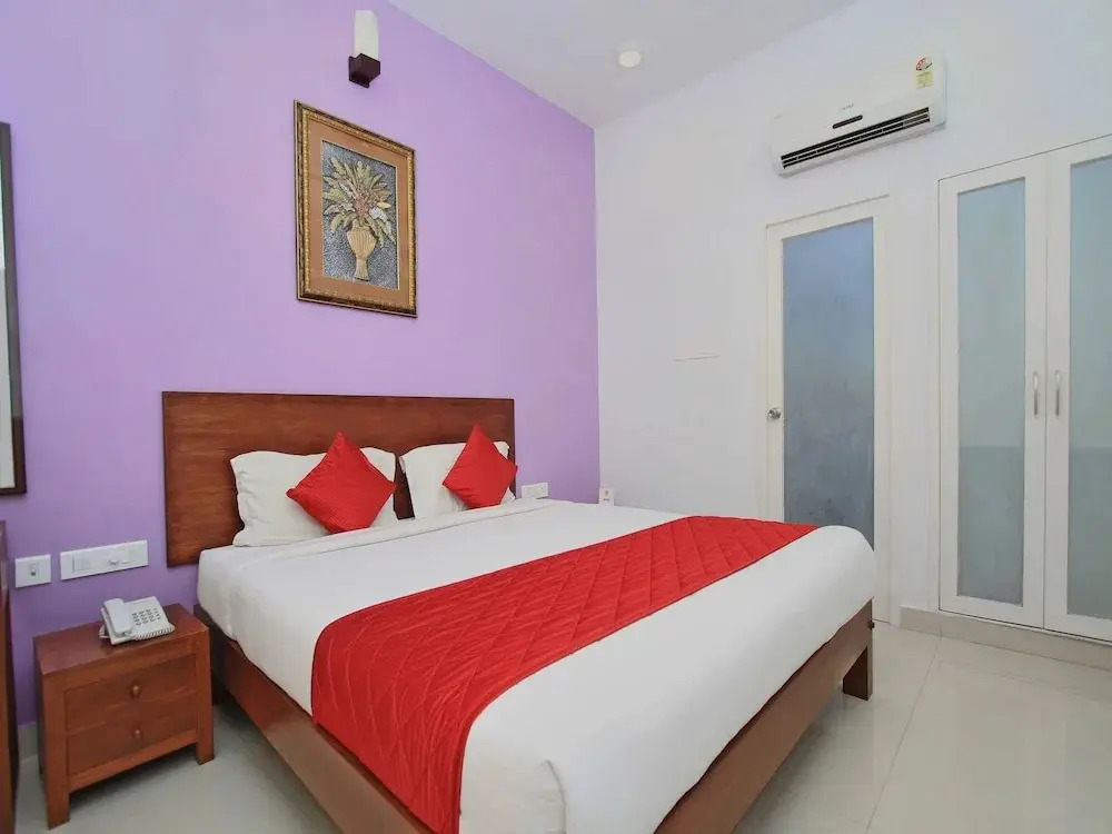Marine Drive By OYO Rooms