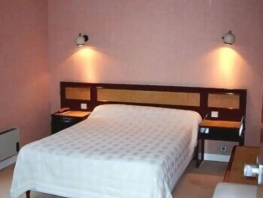 Sure Hotel by Best Western Saintes