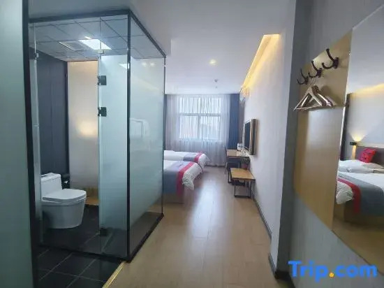 Junyi Chain Hotel (Ancient City of Zhengding Longxing Temple)