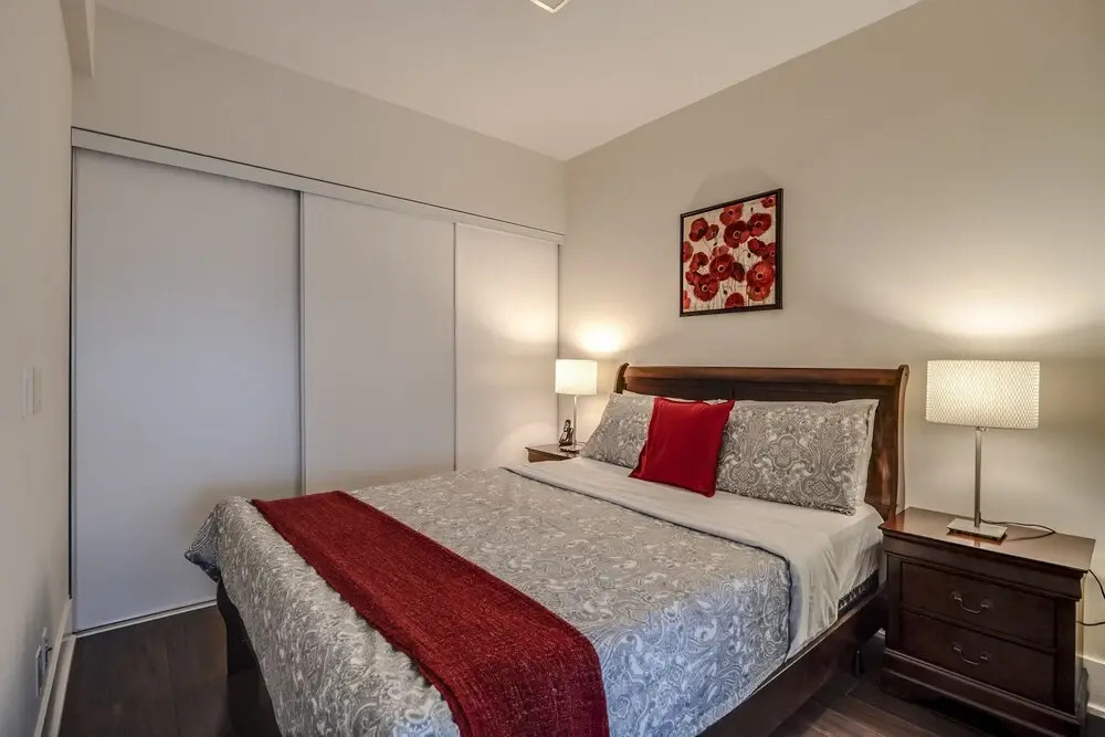 Galaxy Suites 300 Front Unit 3003