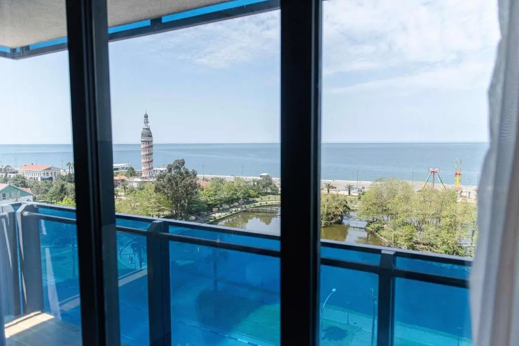 Lovely 2BR Apartment near by Sea