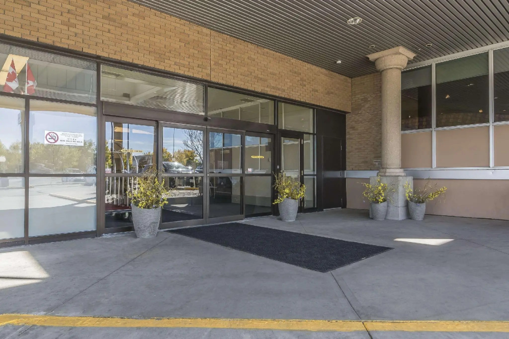 DoubleTree by Hilton Calgary North